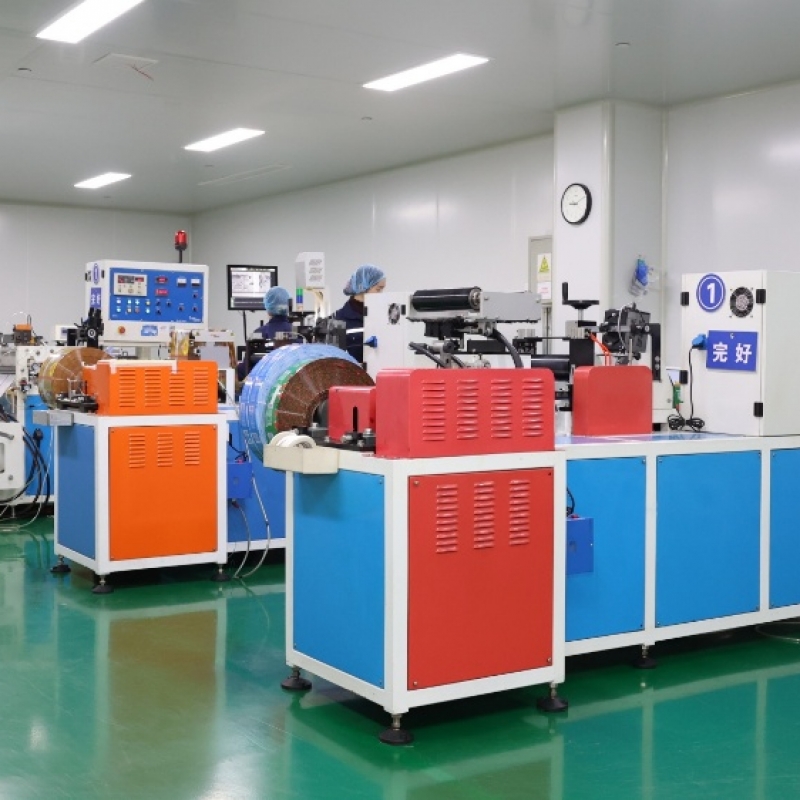 收縮套標(biāo)生產(chǎn)設(shè)備